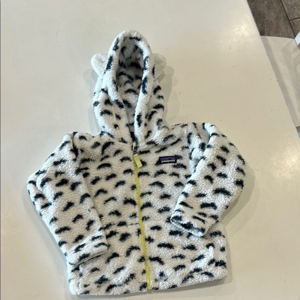 Patagonia Fleece Jacket - White with Black Pattern